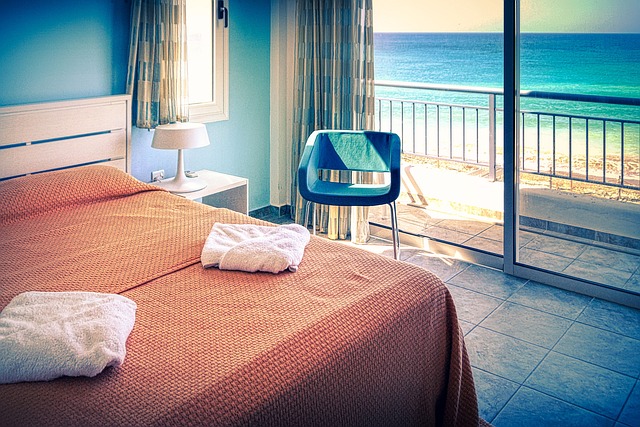 Gold Coast Hotels Beachfront vs Inland Which Is Better