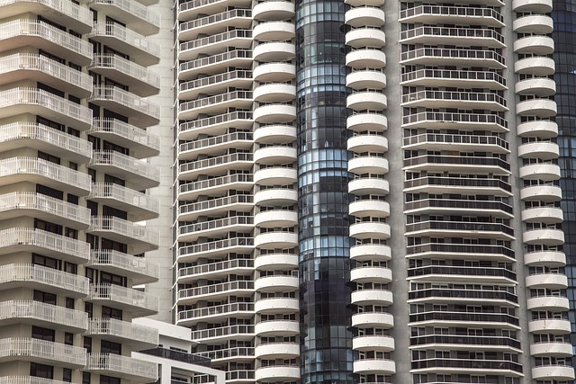 Miami Beach Hotels vs Downtown Hotels Which Is Better for Couples