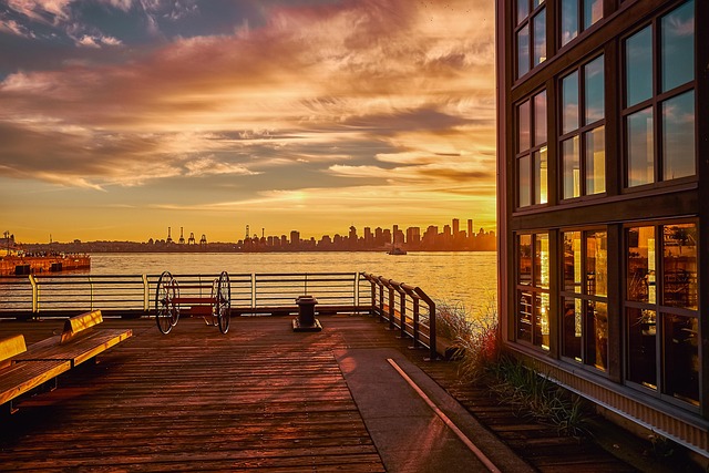 Vancouver Hotels Under $130 Near Nature Park